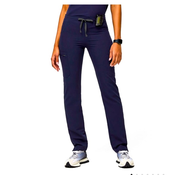 FIGS scrub bottoms- Yola Skinny Scrub Pants x3 - Picture 1 of 4